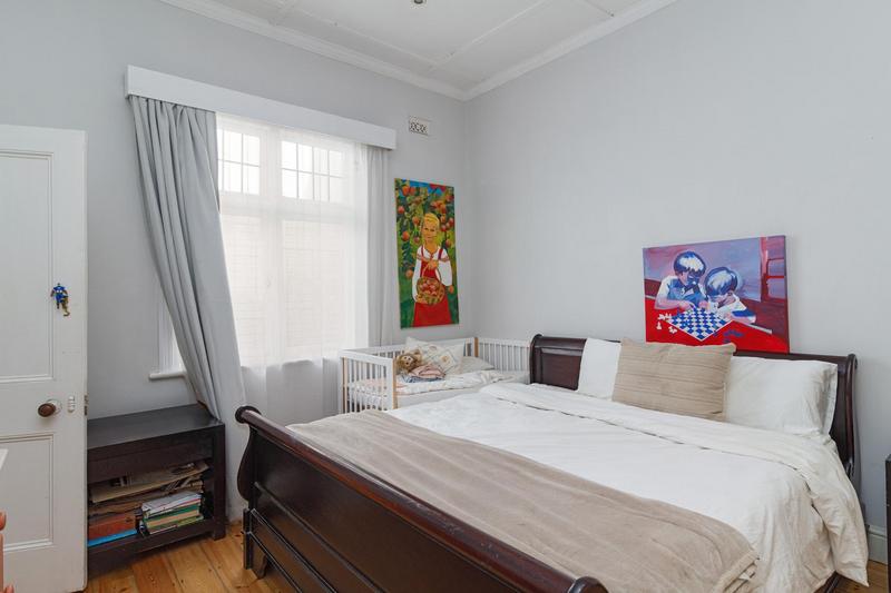 3 Bedroom Property for Sale in Green Point Western Cape